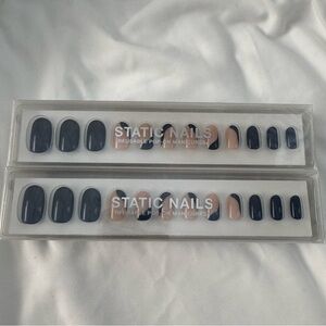 Lot of 2 - Static Nails - Reusable Pop On Manicures in Color Front Row Round